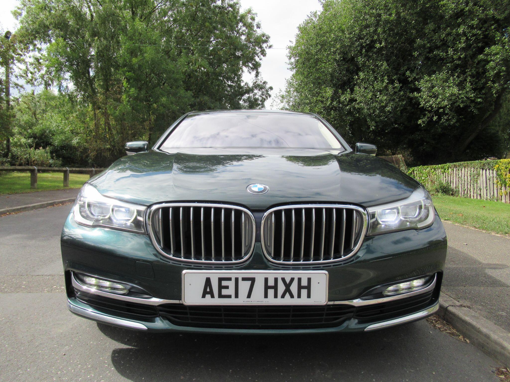 BMW 7 Series - Image 9