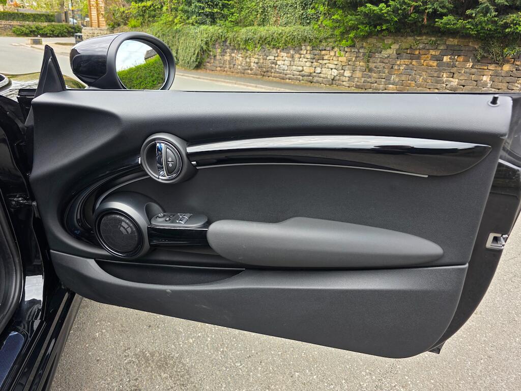MINI Hatch - Image 40