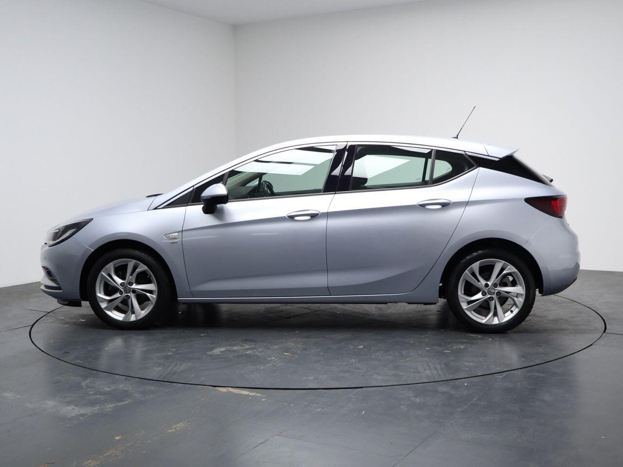 Vauxhall Astra - Image 7