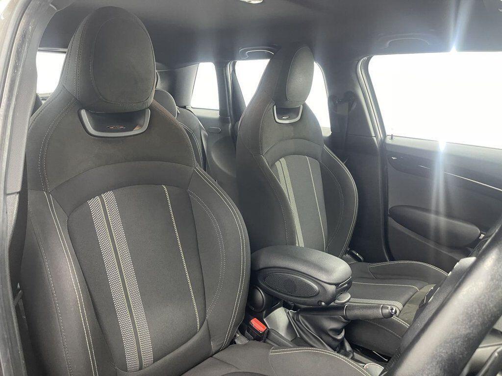 MINI Hatch - Image 2