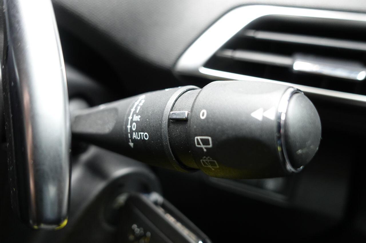 Peugeot 5008 - Image 32