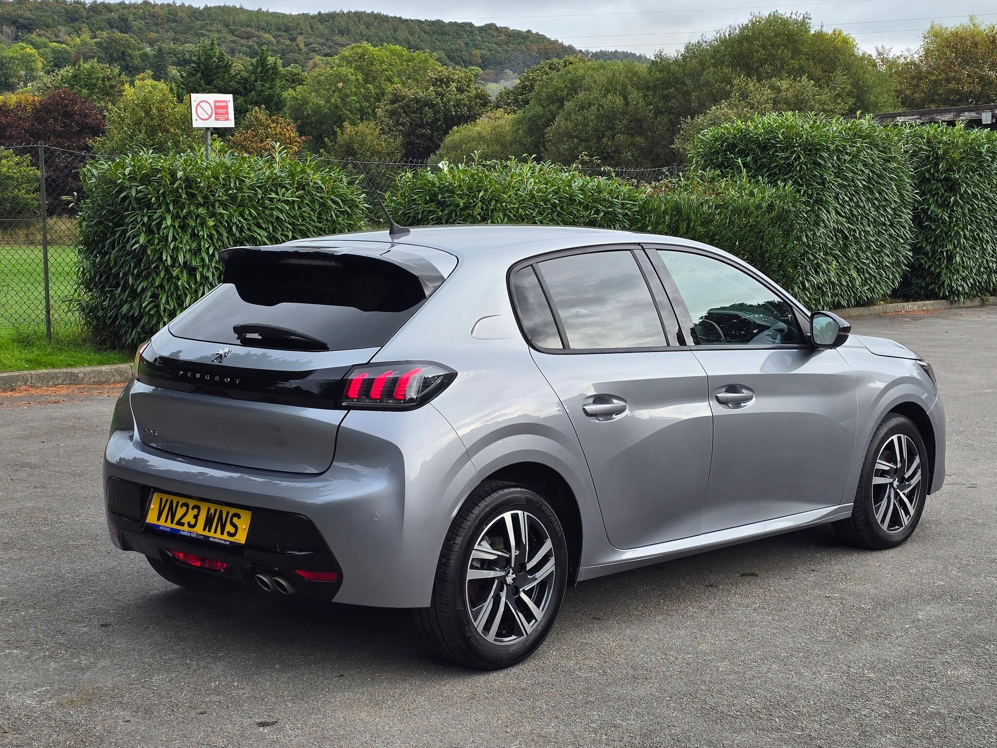 Peugeot 208 - Image 15