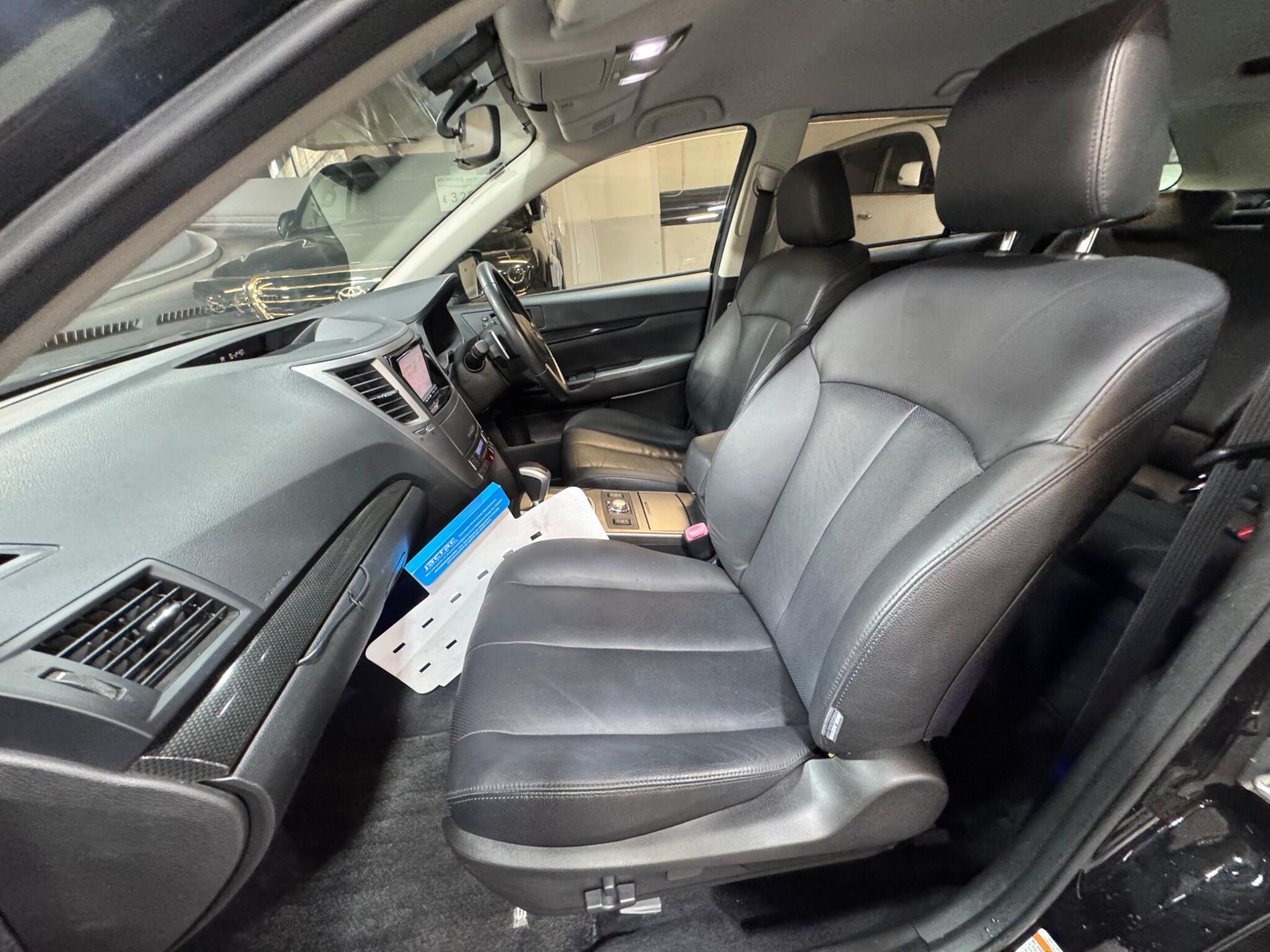 Subaru Legacy - Image 10