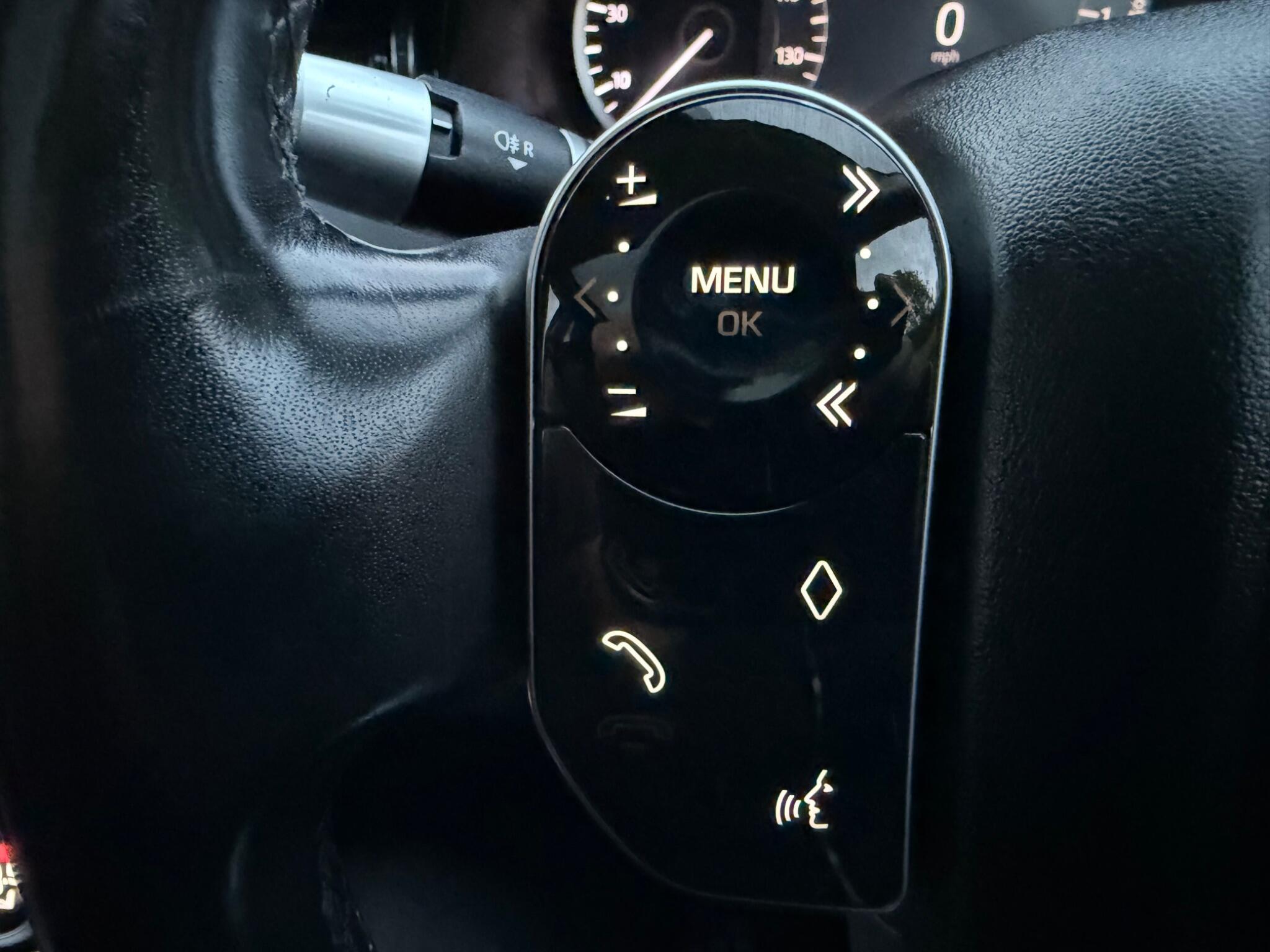 Land Rover DISCOVERY SPORT - Image 59