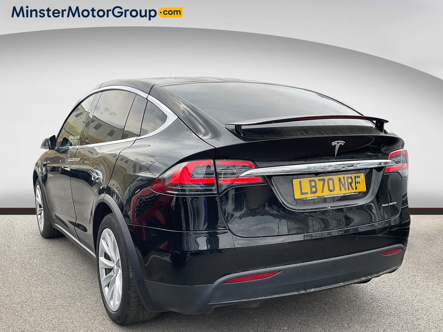 Tesla Model X - Image 4