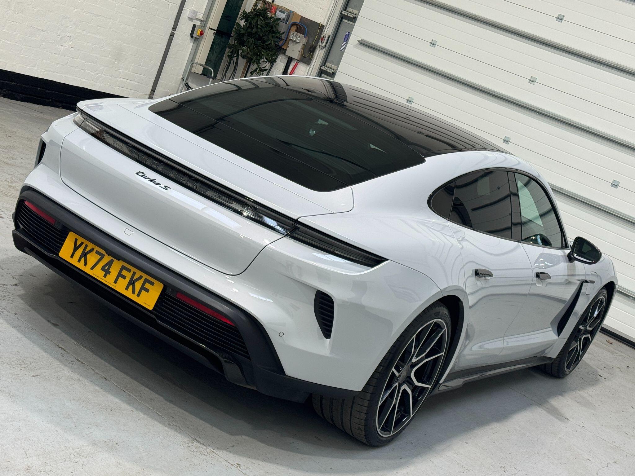 Porsche Taycan - Image 32