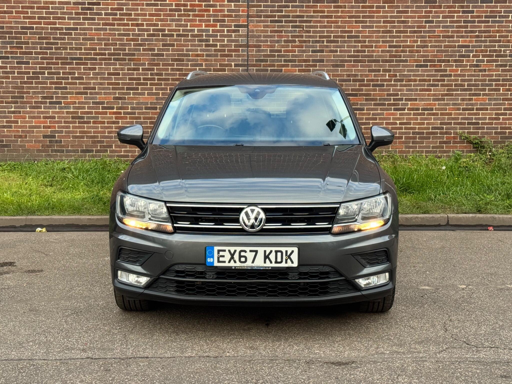 Volkswagen Tiguan - Image 8