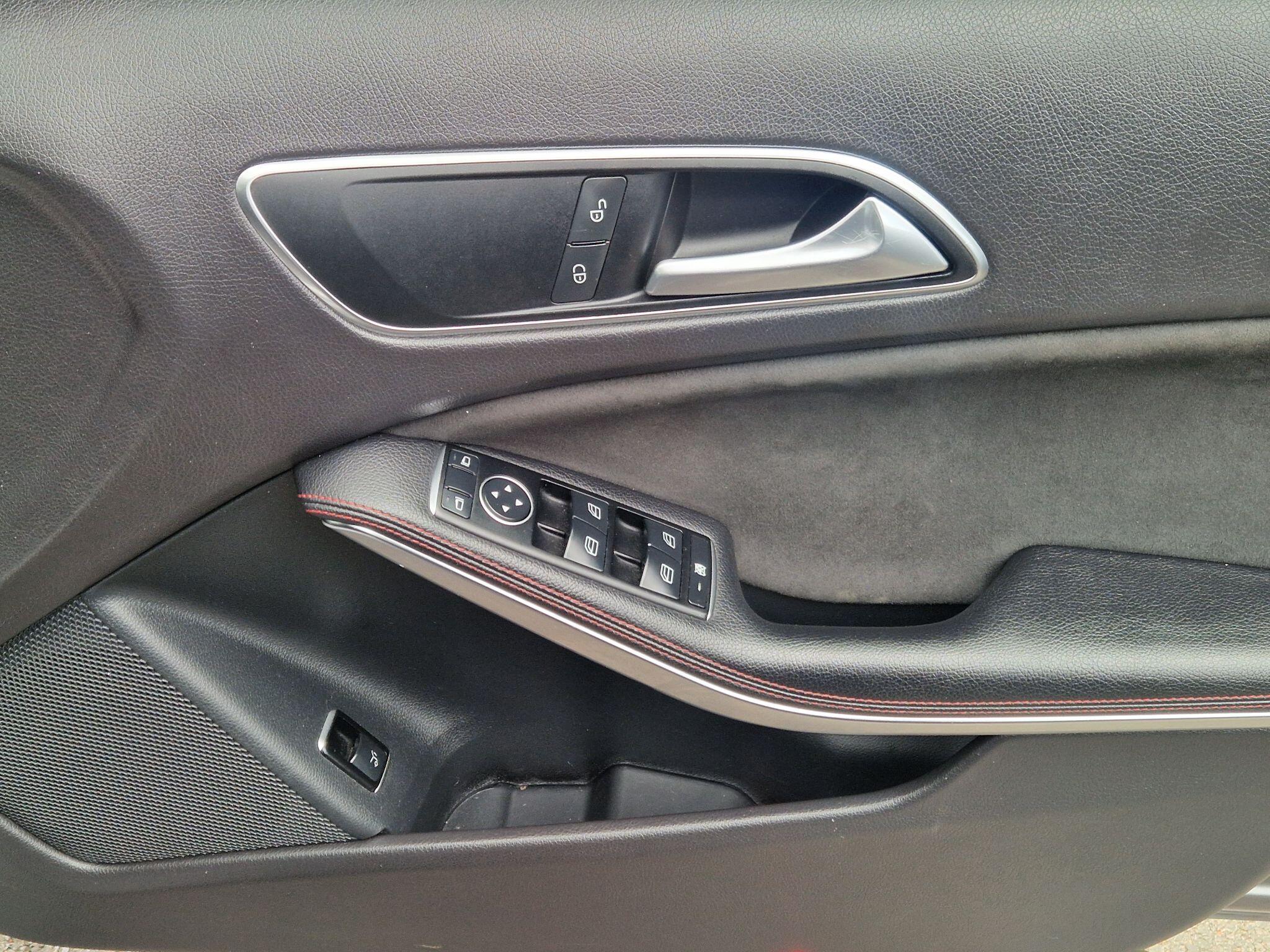 Mercedes GLA - Image 32