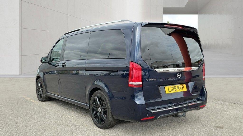 Mercedes-benz V Class - Image 3