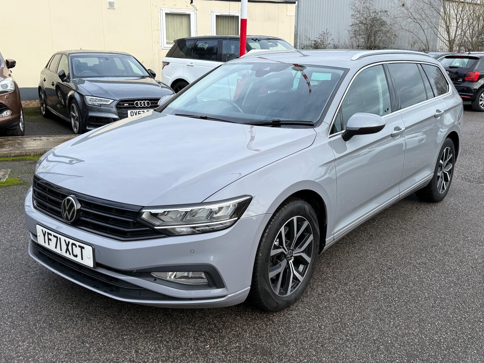 Volkswagen Passat - Image 6