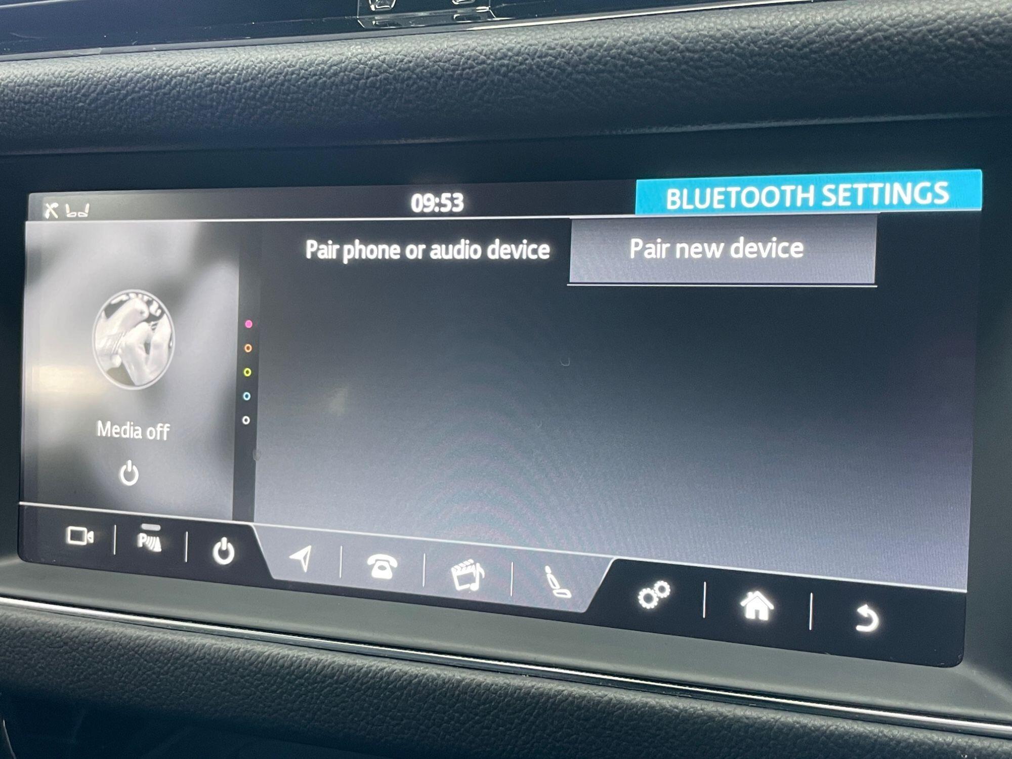 Jaguar XF - Image 41