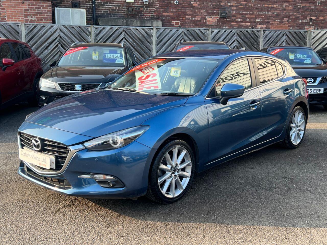 Mazda MAZDA3 - Image 2