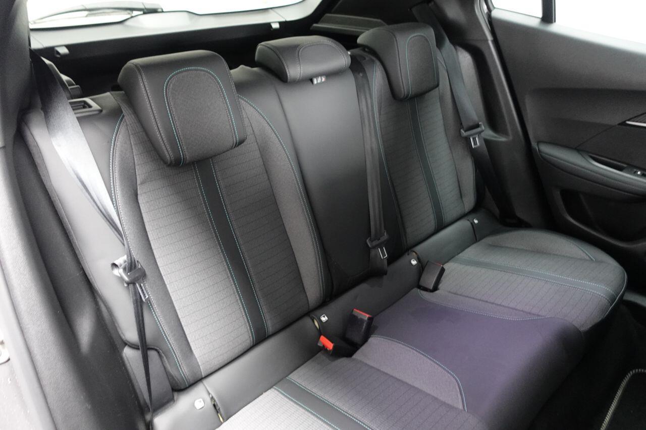 Peugeot 2008 - Image 19