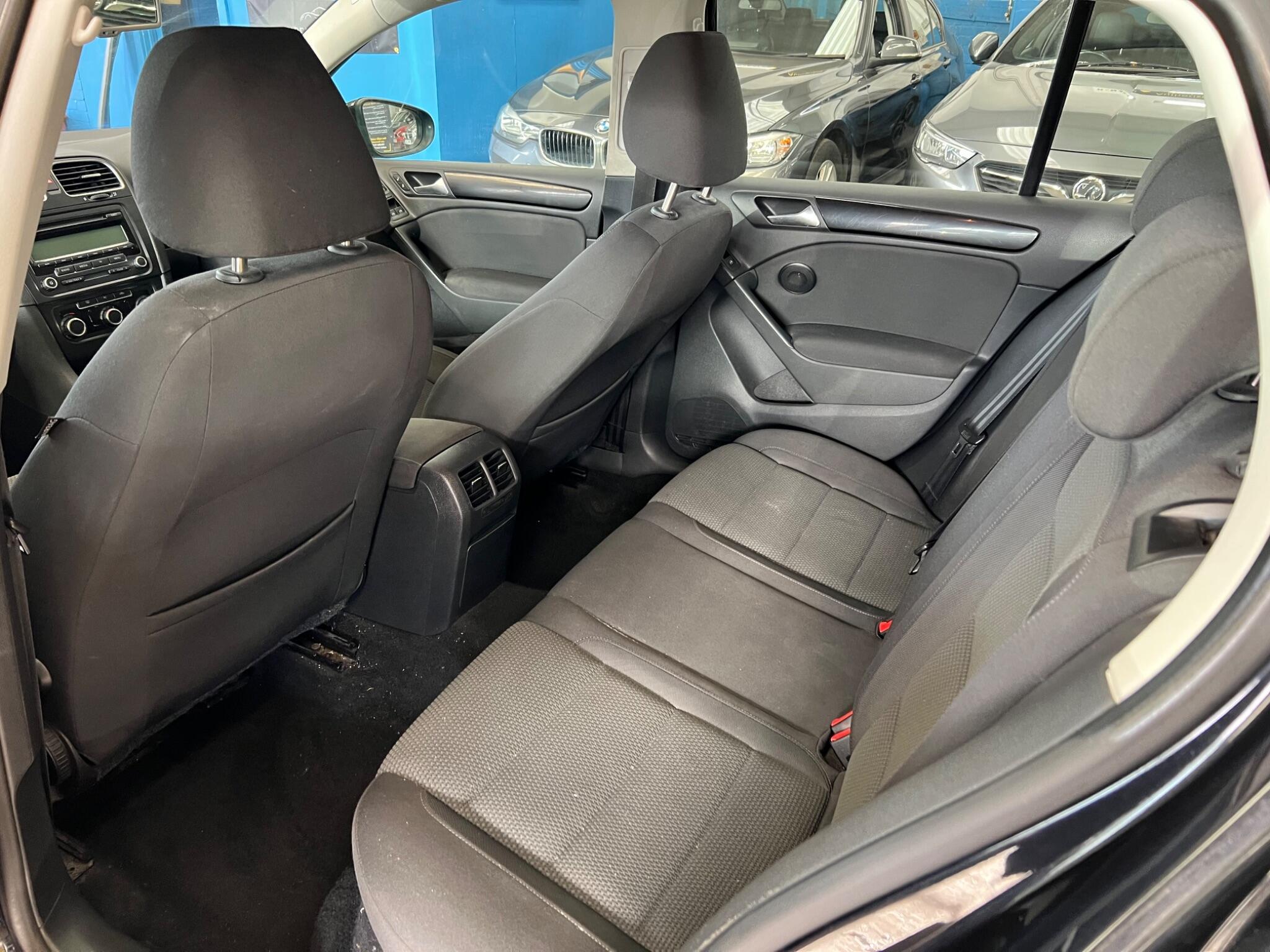 Volkswagen Golf - Image 20