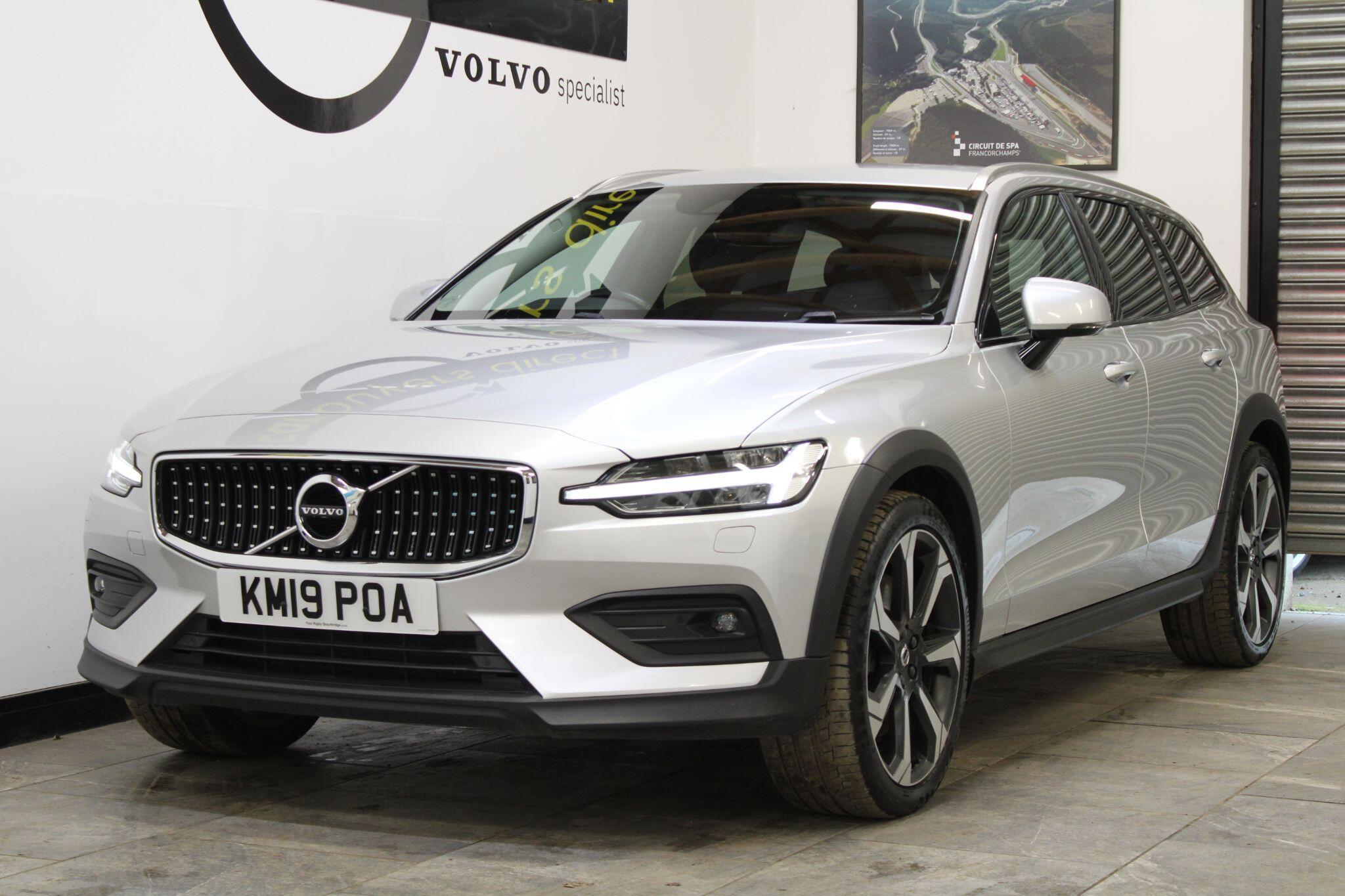 Volvo V60 CROSS COUNTRY - Image 28