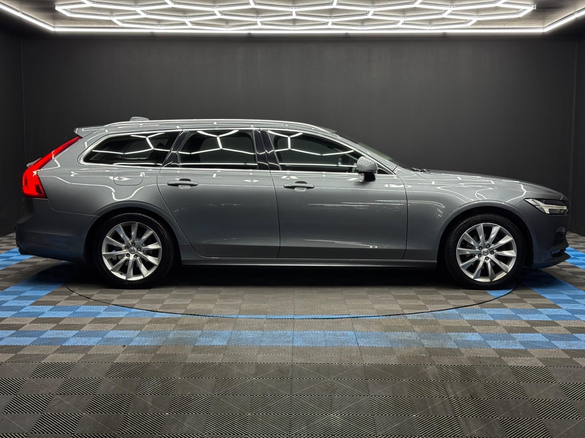 Volvo V90 - Image 4