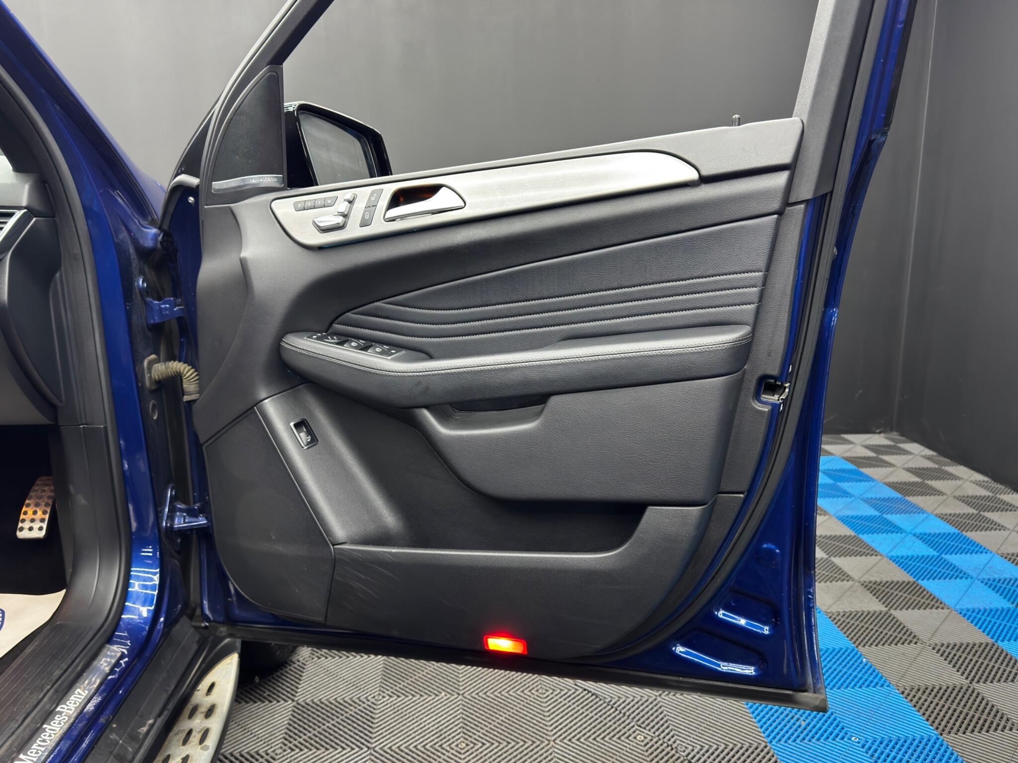 Mercedes GLE - Image 43