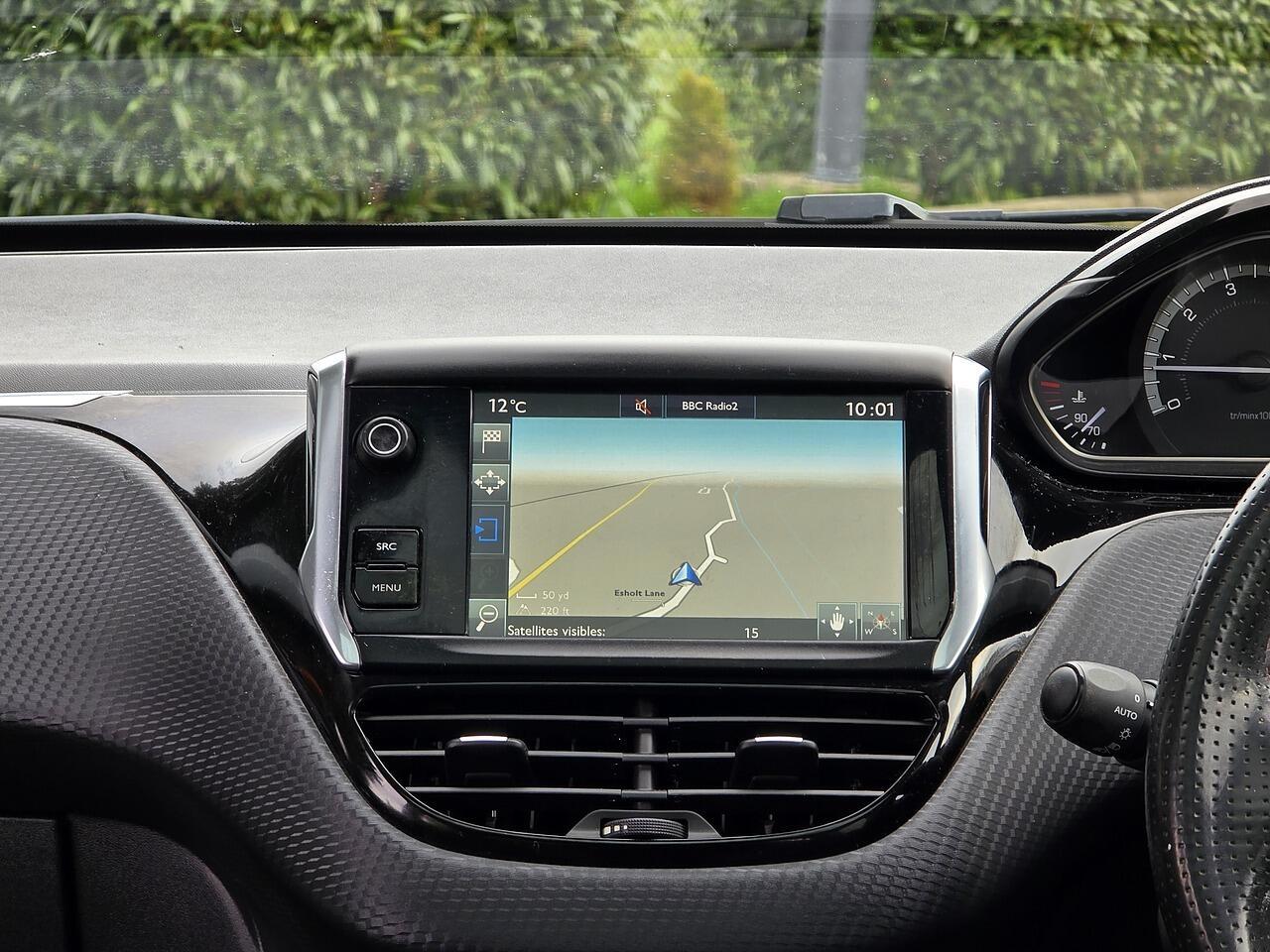 Peugeot 208 - Image 10