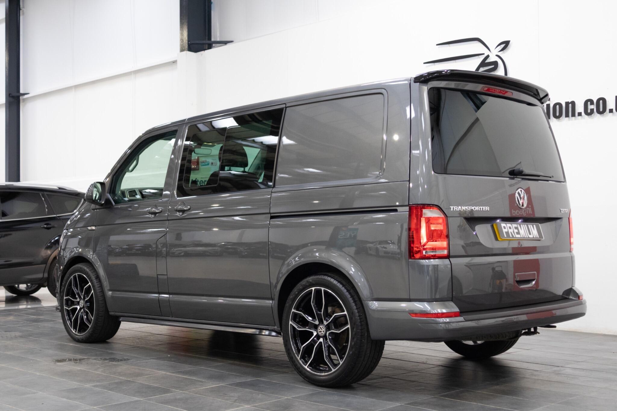 Volkswagen Transporter - Image 5