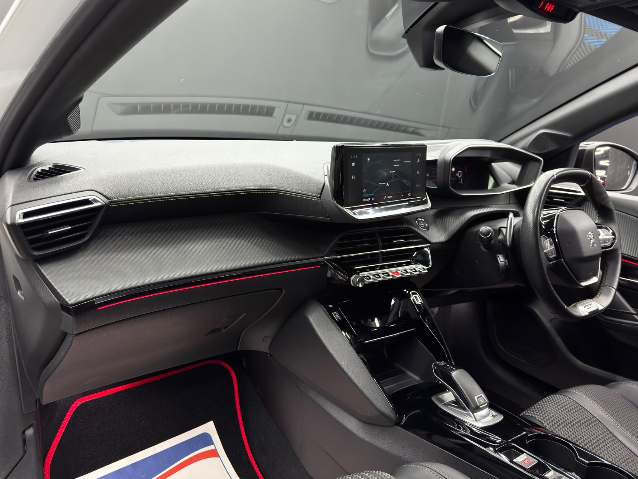 Peugeot 208 - Image 11