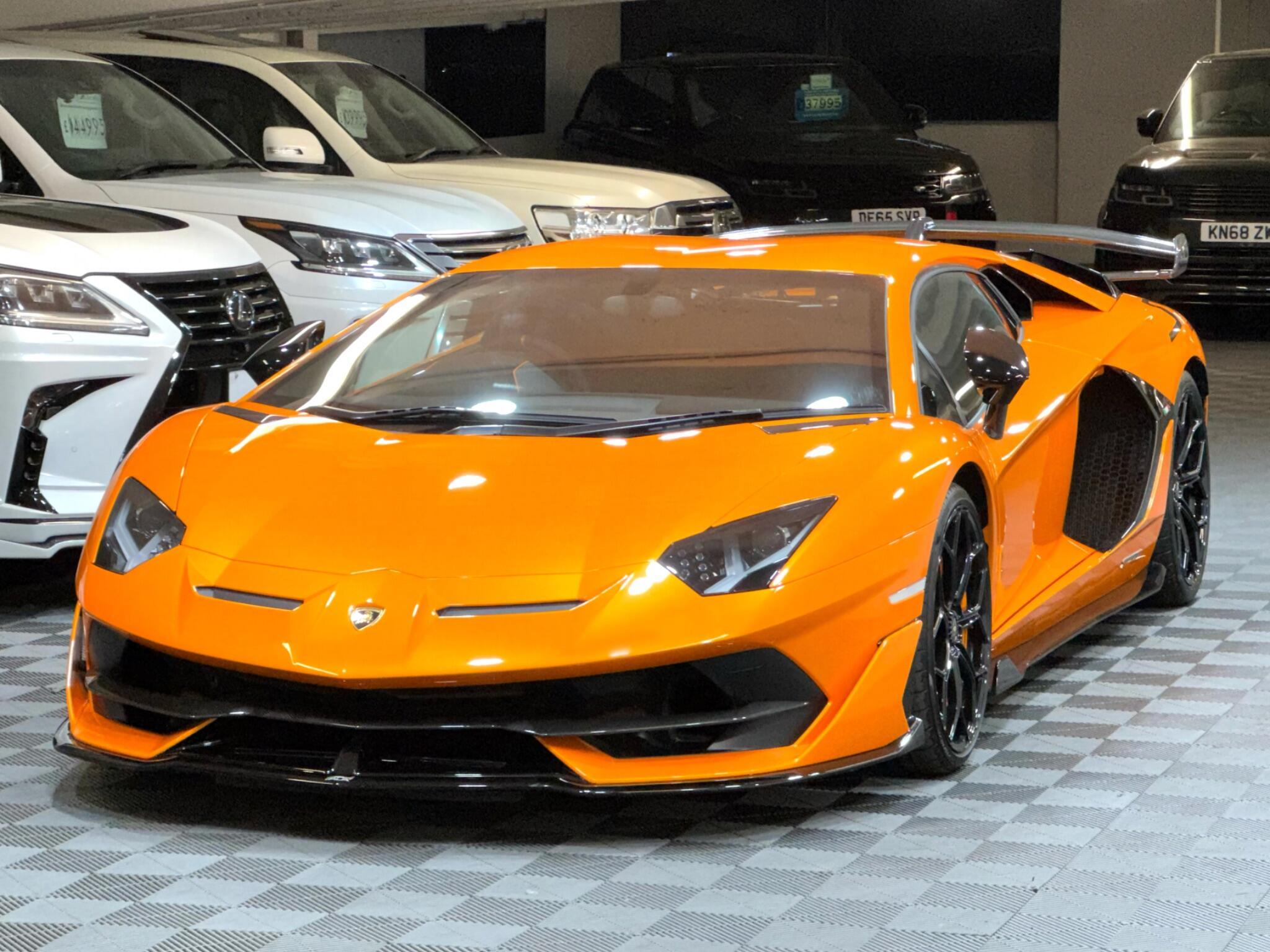 Lamborghini Aventador - Image 6