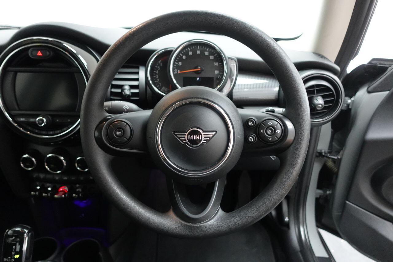 MINI Hatch - Image 6