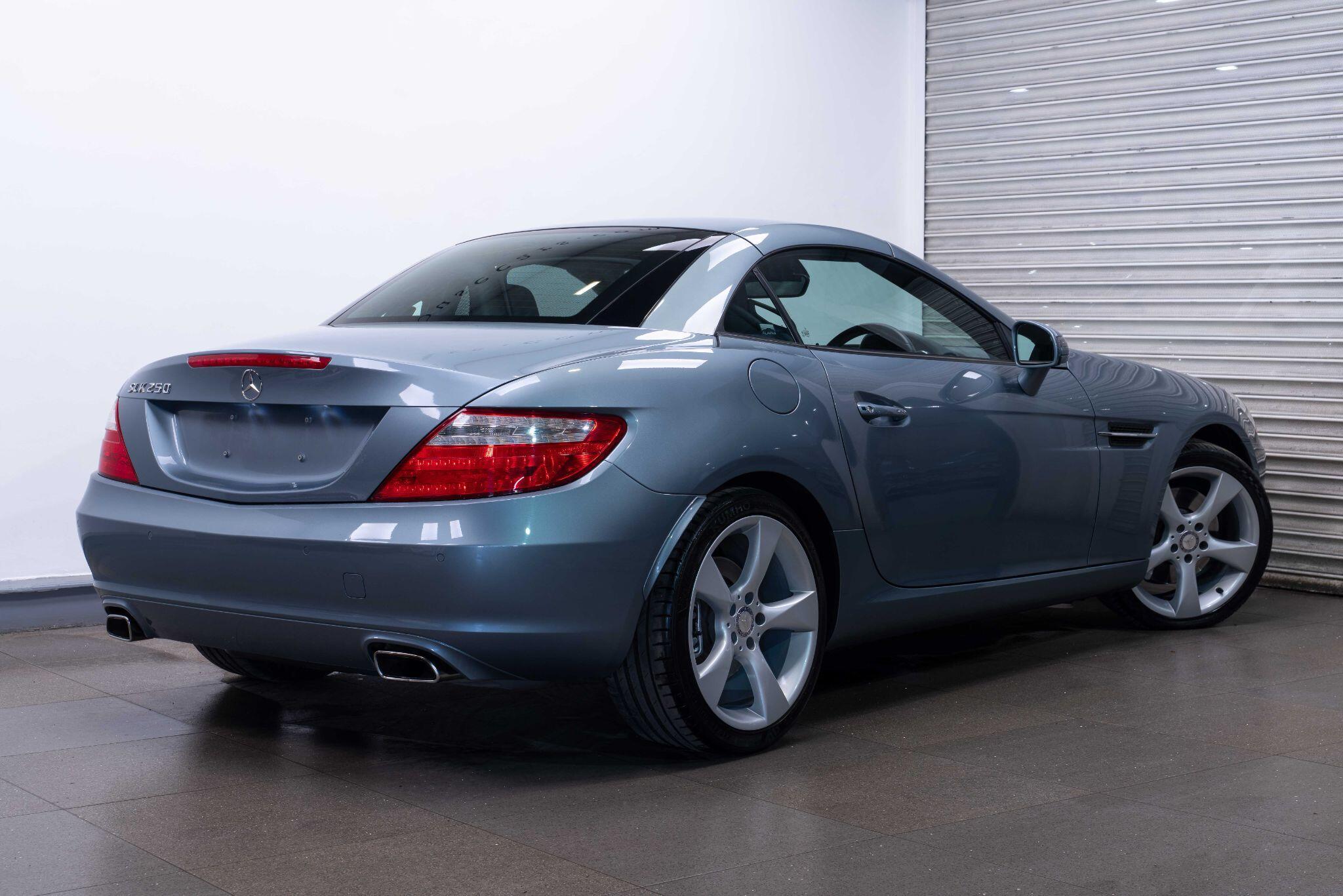 Mercedes SLK - Image 2