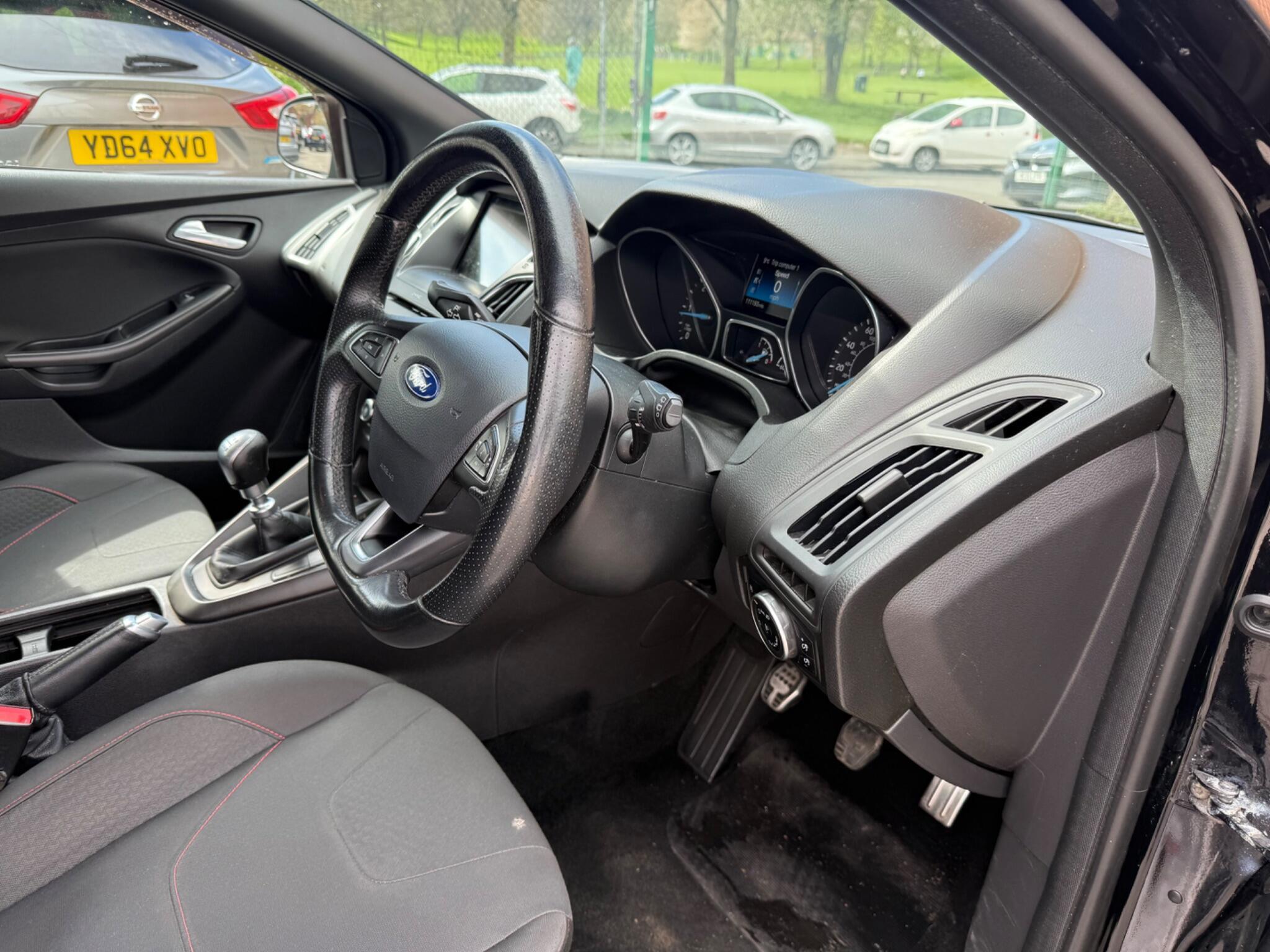 Ford Focus - Image 20