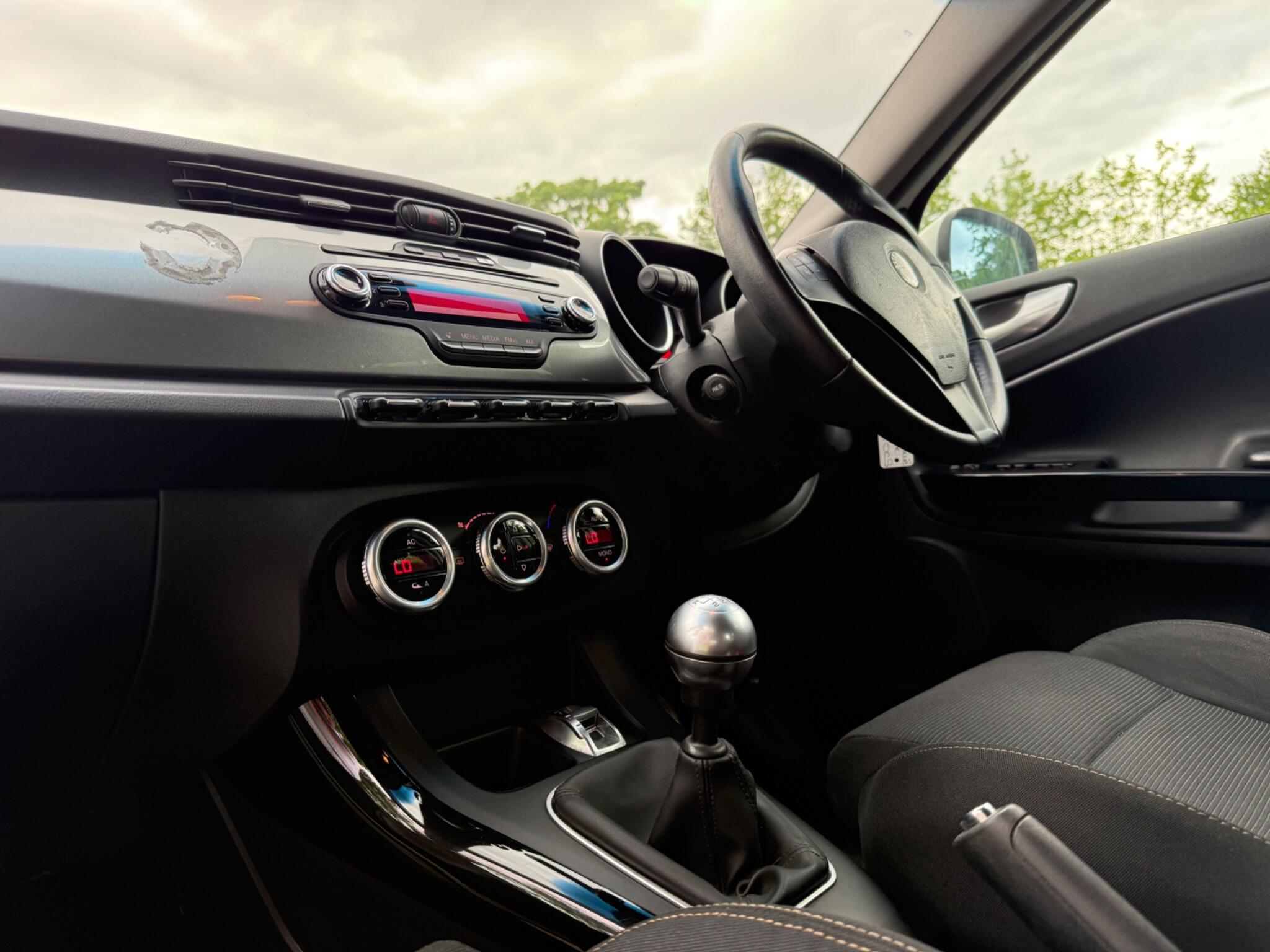 Alfa Romeo Giulietta - Image 9