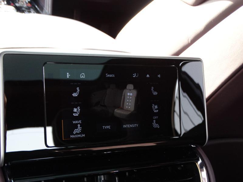 Bentley Flying Spur - Image 16