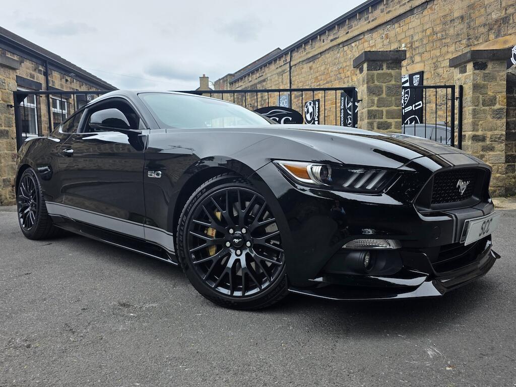 Ford Mustang - Image 12