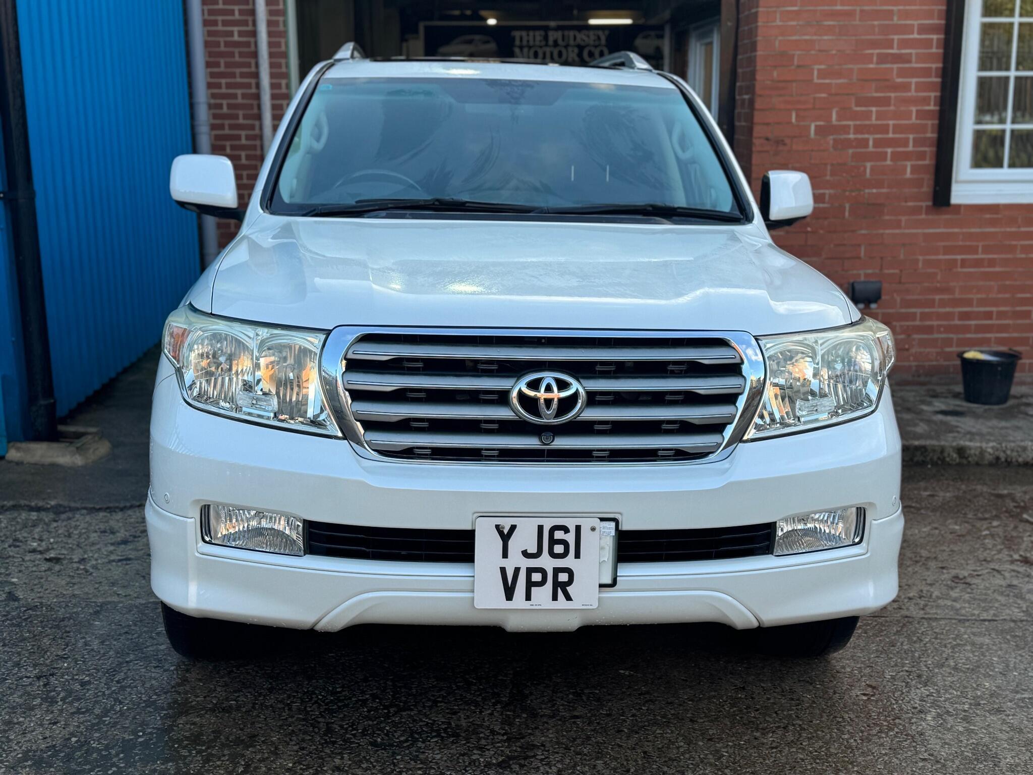 Toyota Land Cruiser - Image 4