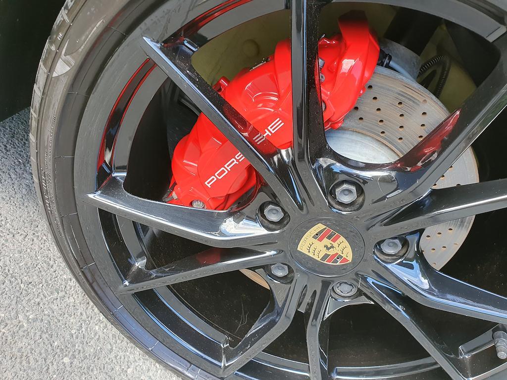 Porsche 718 Cayman - Image 31