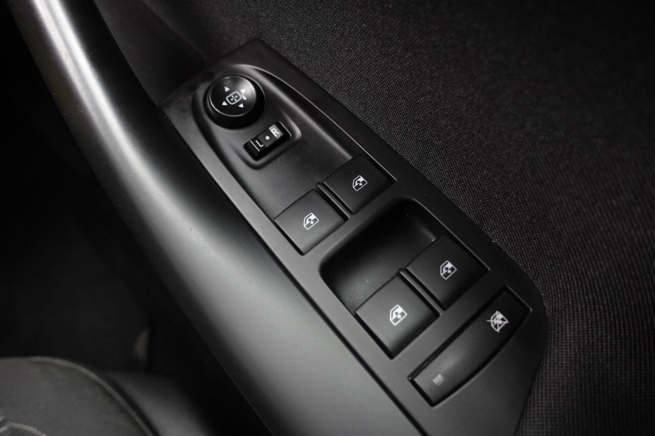 Vauxhall Astra - Image 38