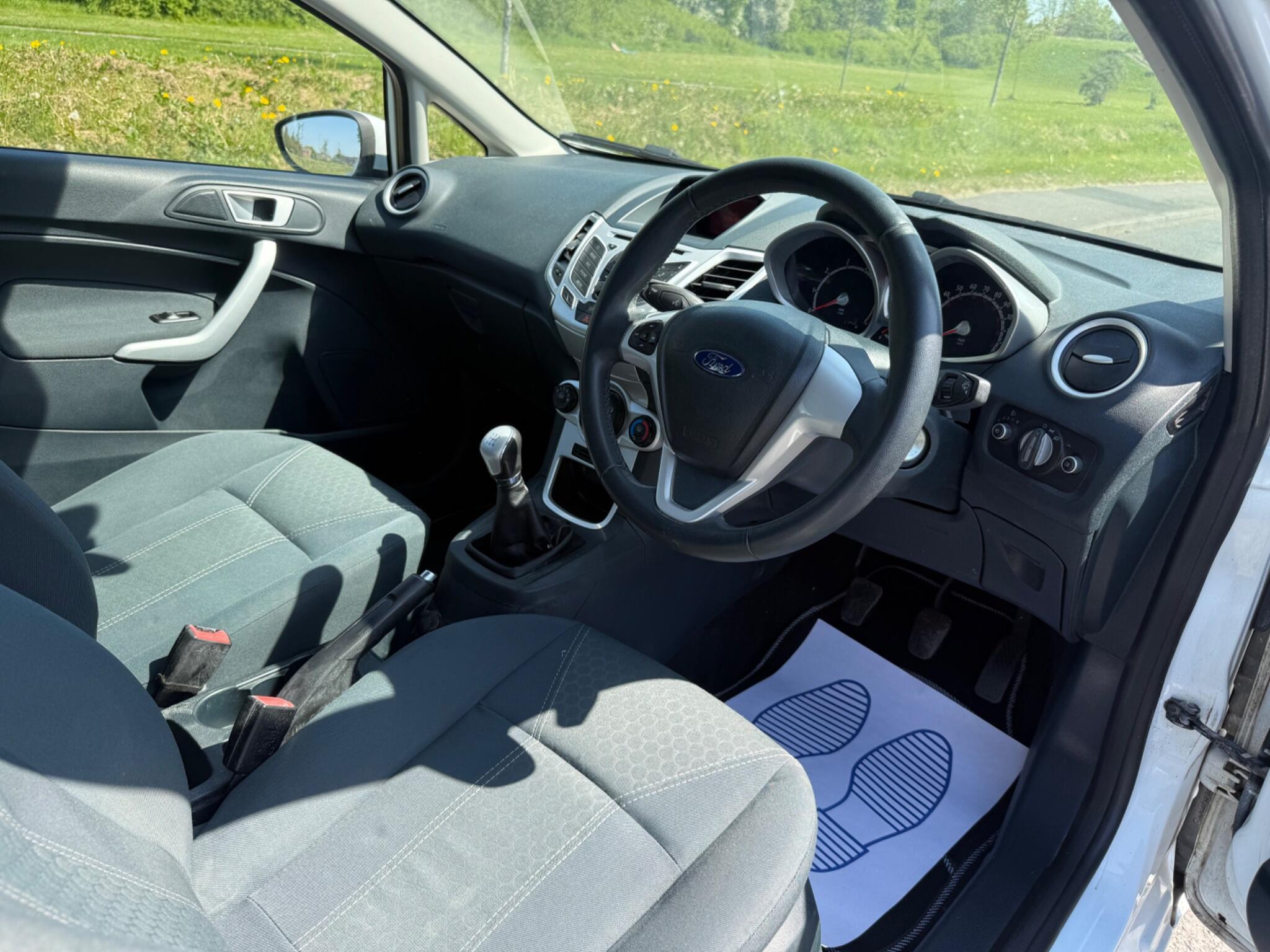 Ford Fiesta - Image 12