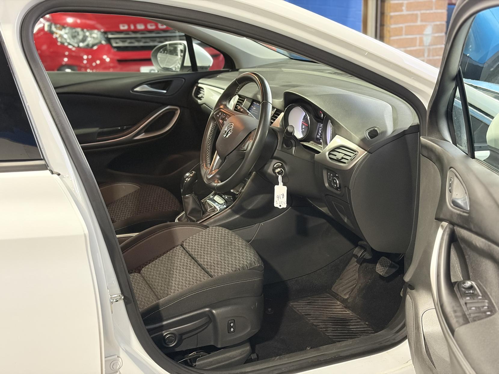 Vauxhall Astra - Image 17