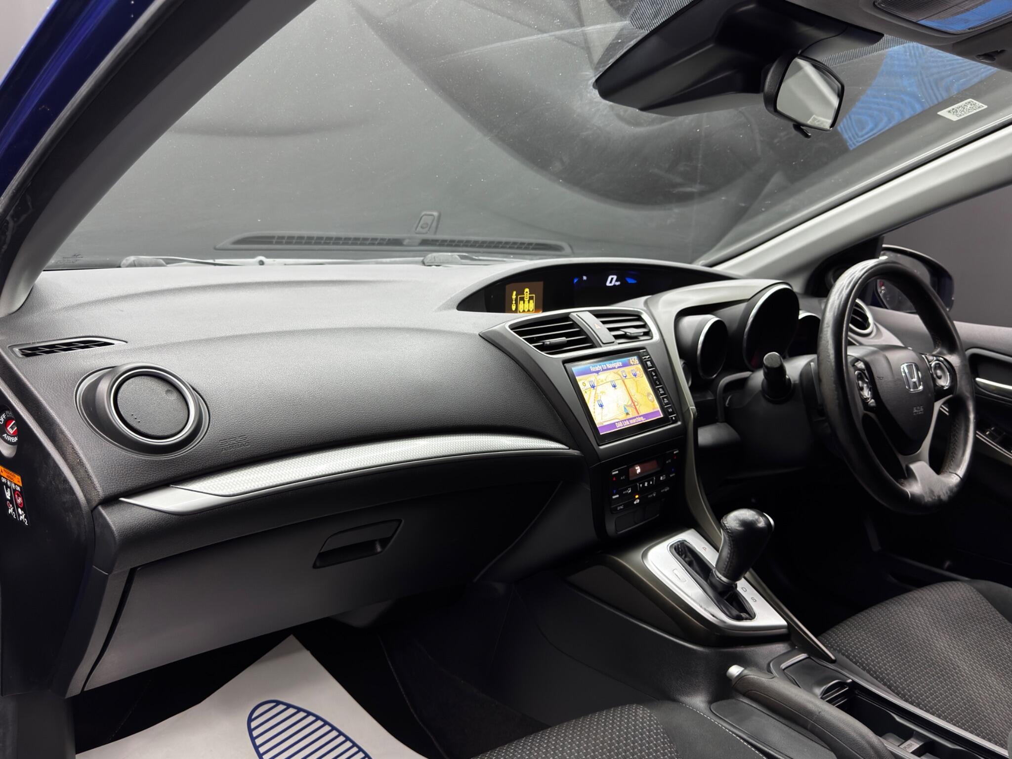 Honda Civic - Image 11