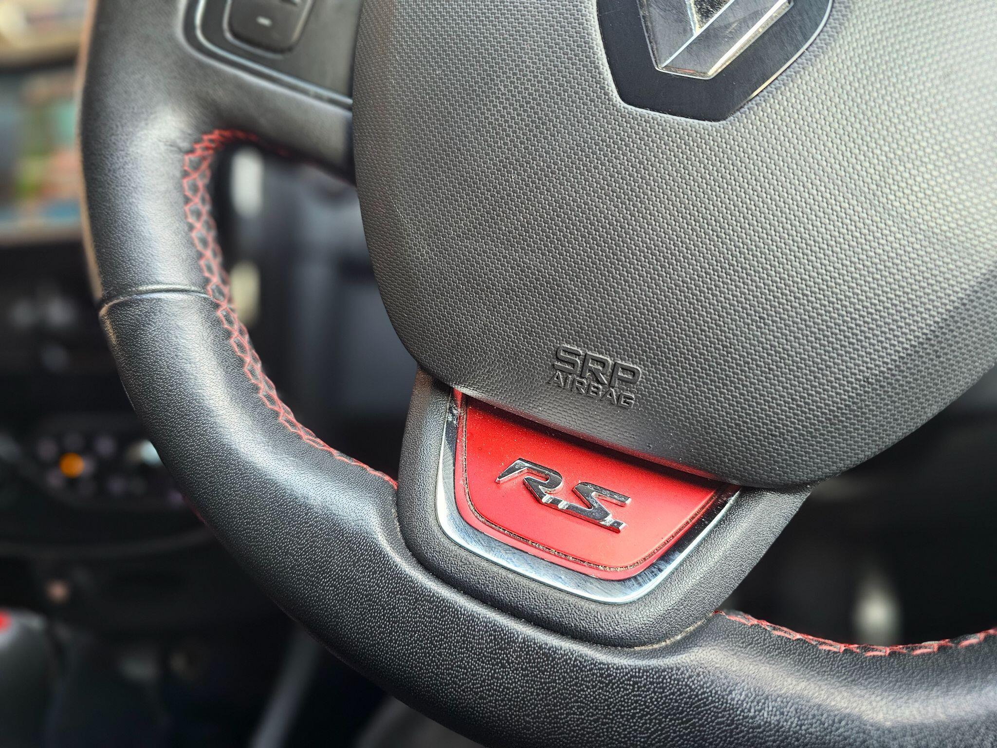 Renault Clio - Image 25