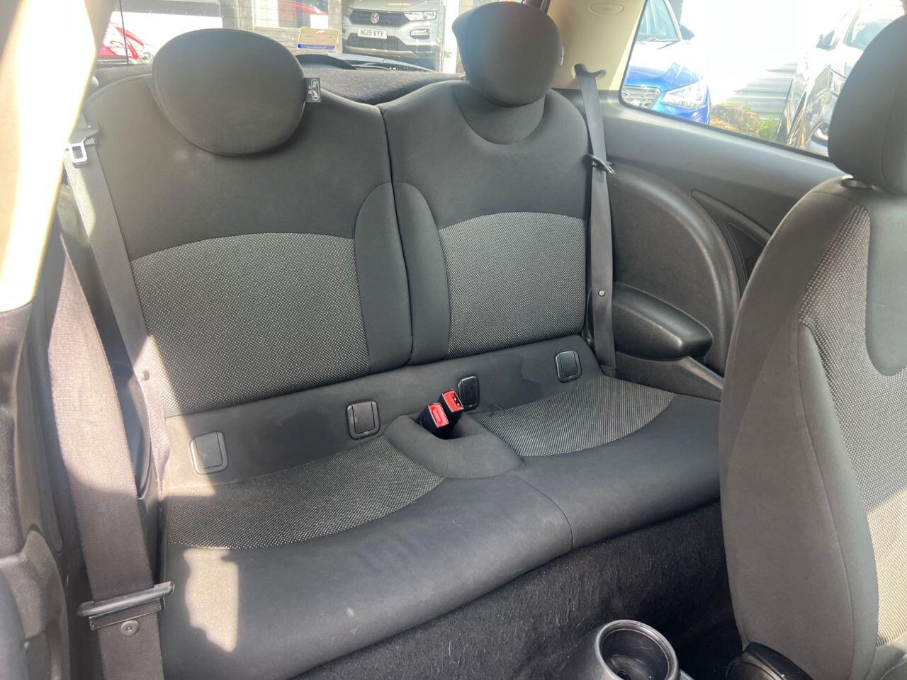 MINI Hatch - Image 20