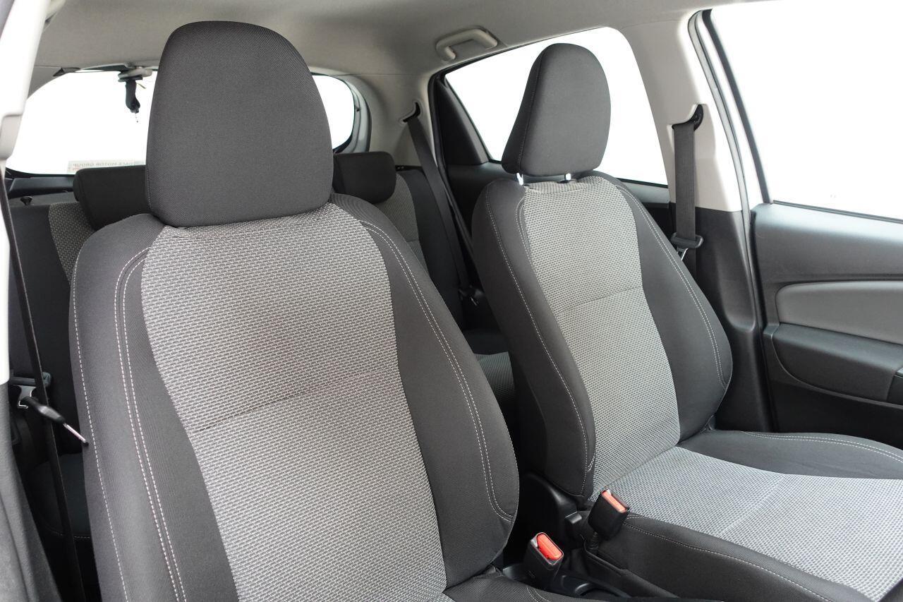 Toyota Yaris - Image 3