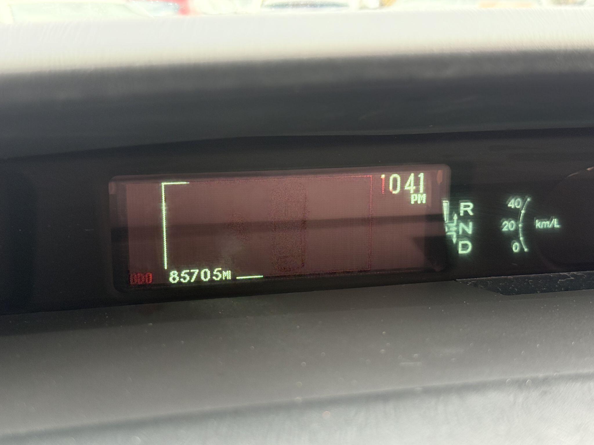 Toyota Prius - Image 42