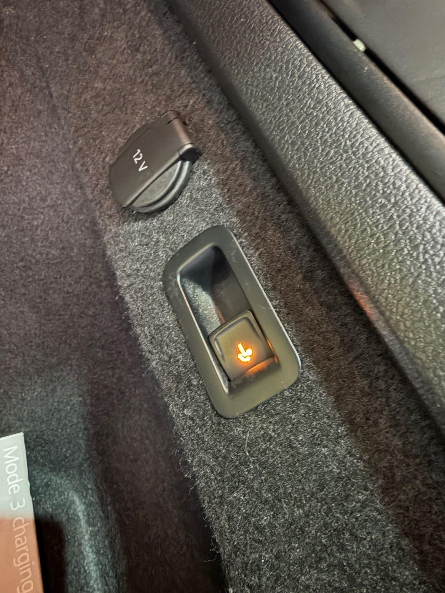 Volkswagen Passat - Image 19