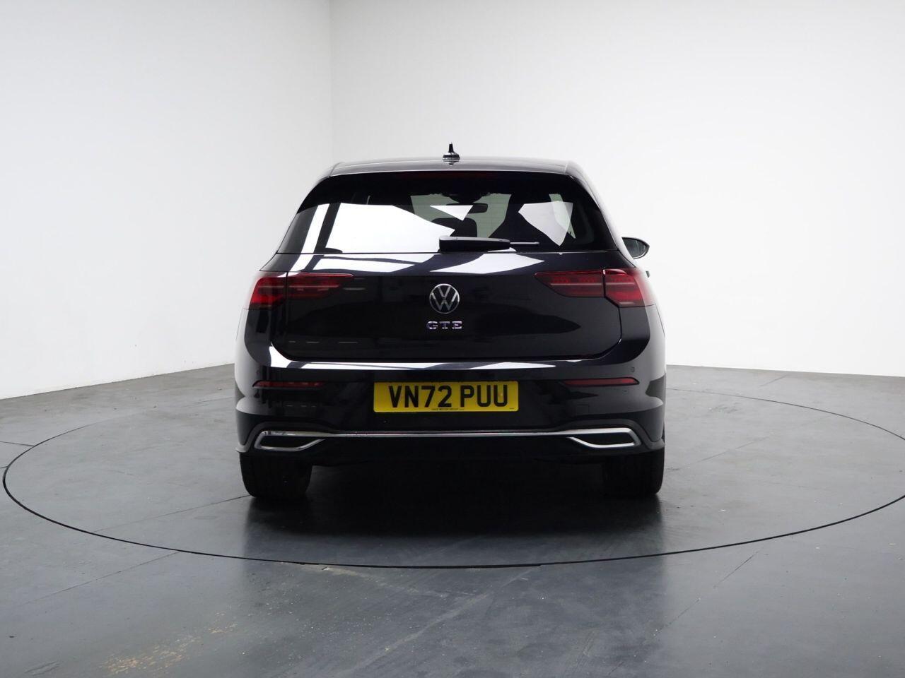Volkswagen Golf - Image 11