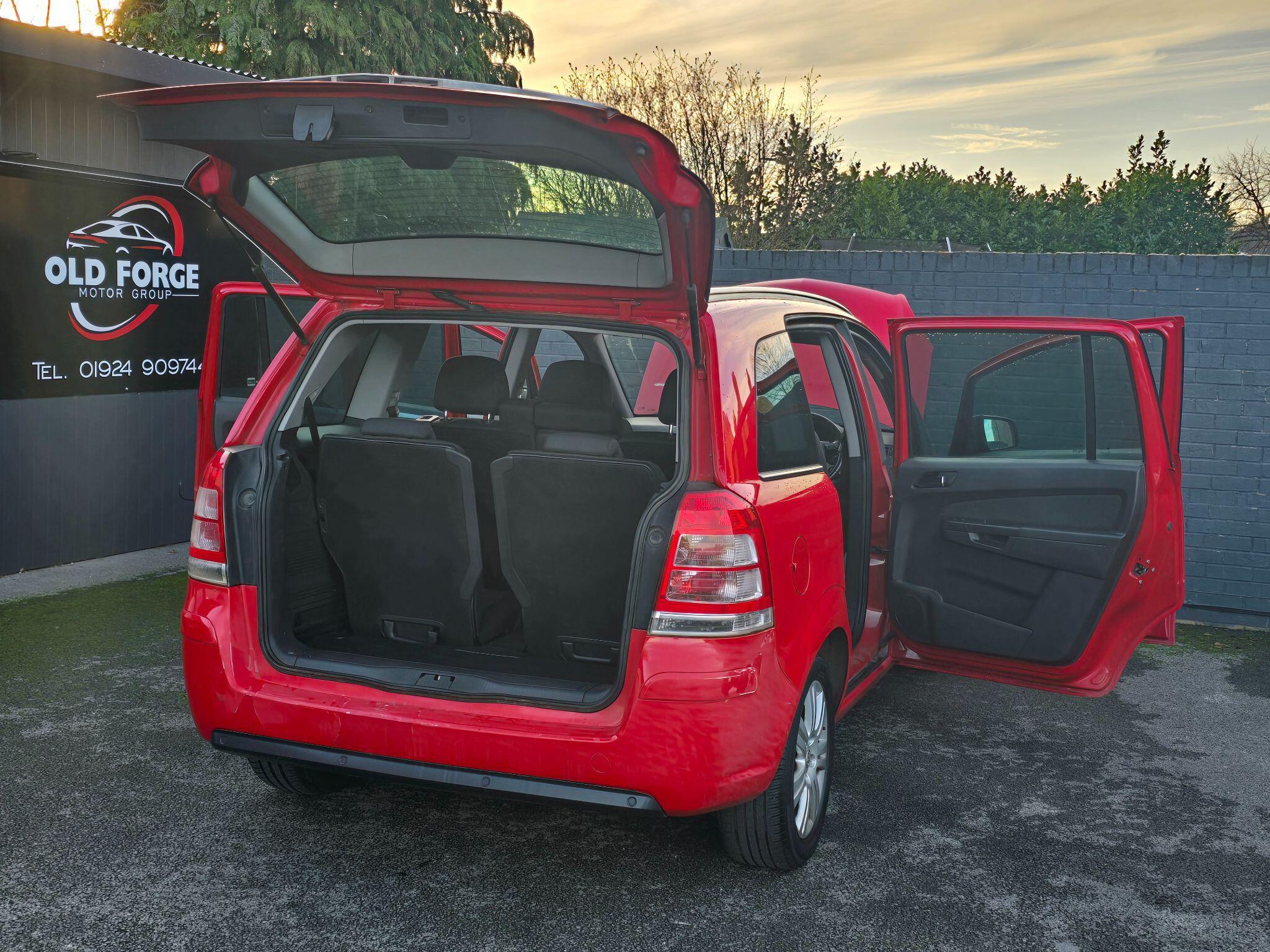 Vauxhall Zafira - Image 20