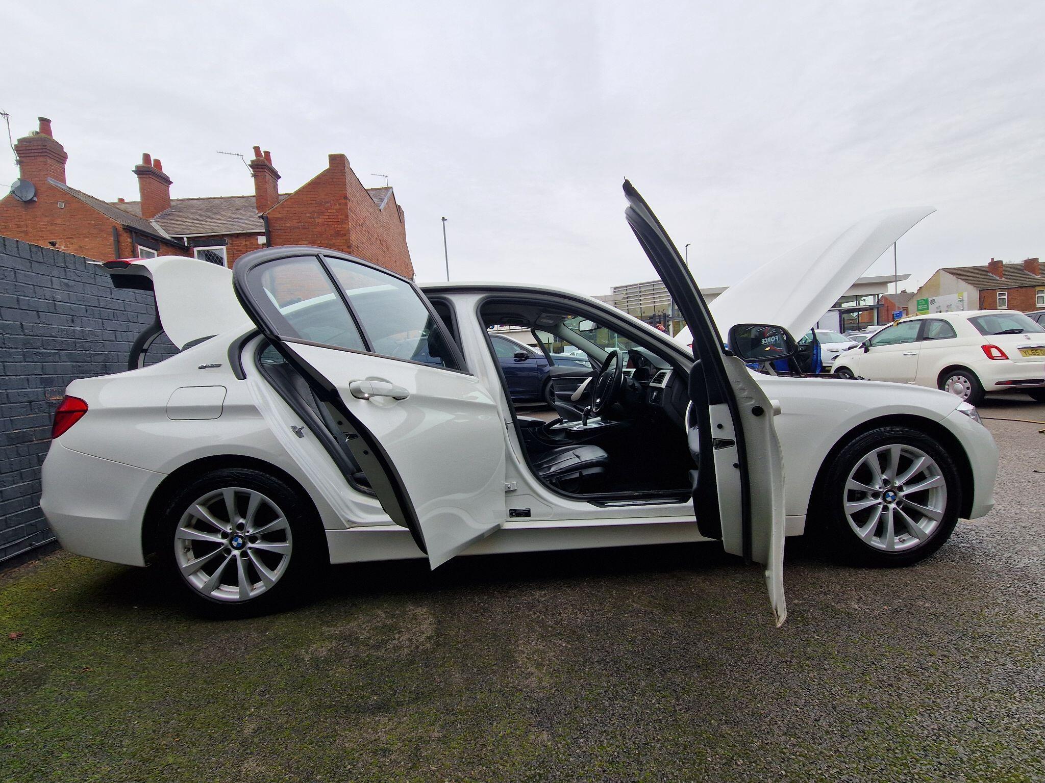 BMW 3 Series - Image 18