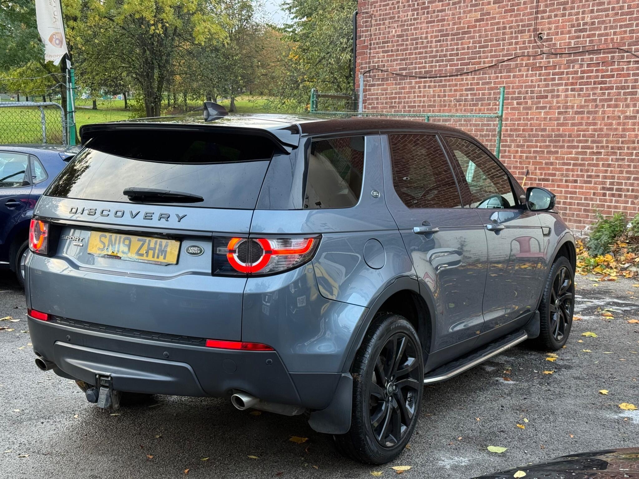 Land Rover DISCOVERY SPORT - Image 7