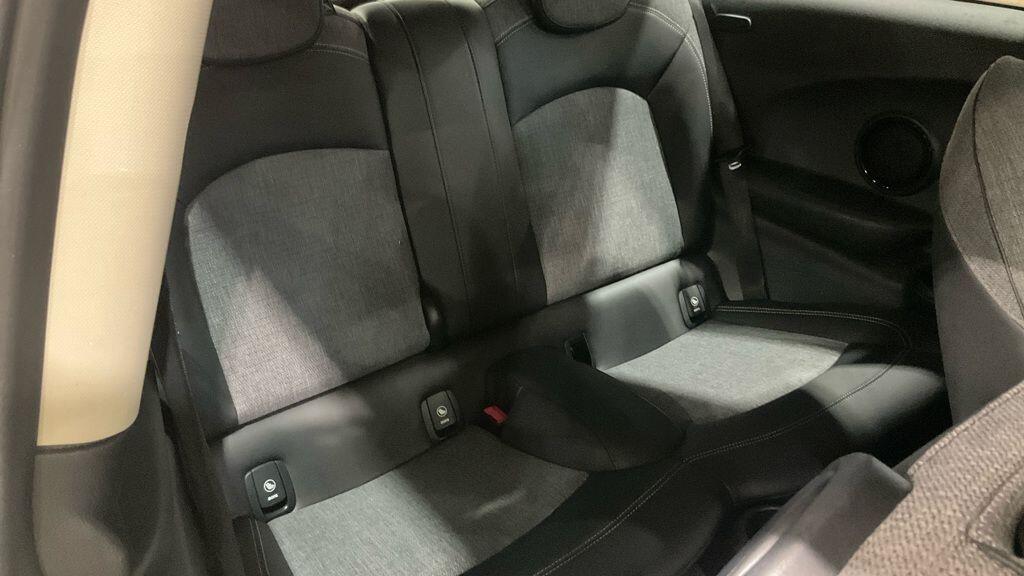 MINI Hatch - Image 7