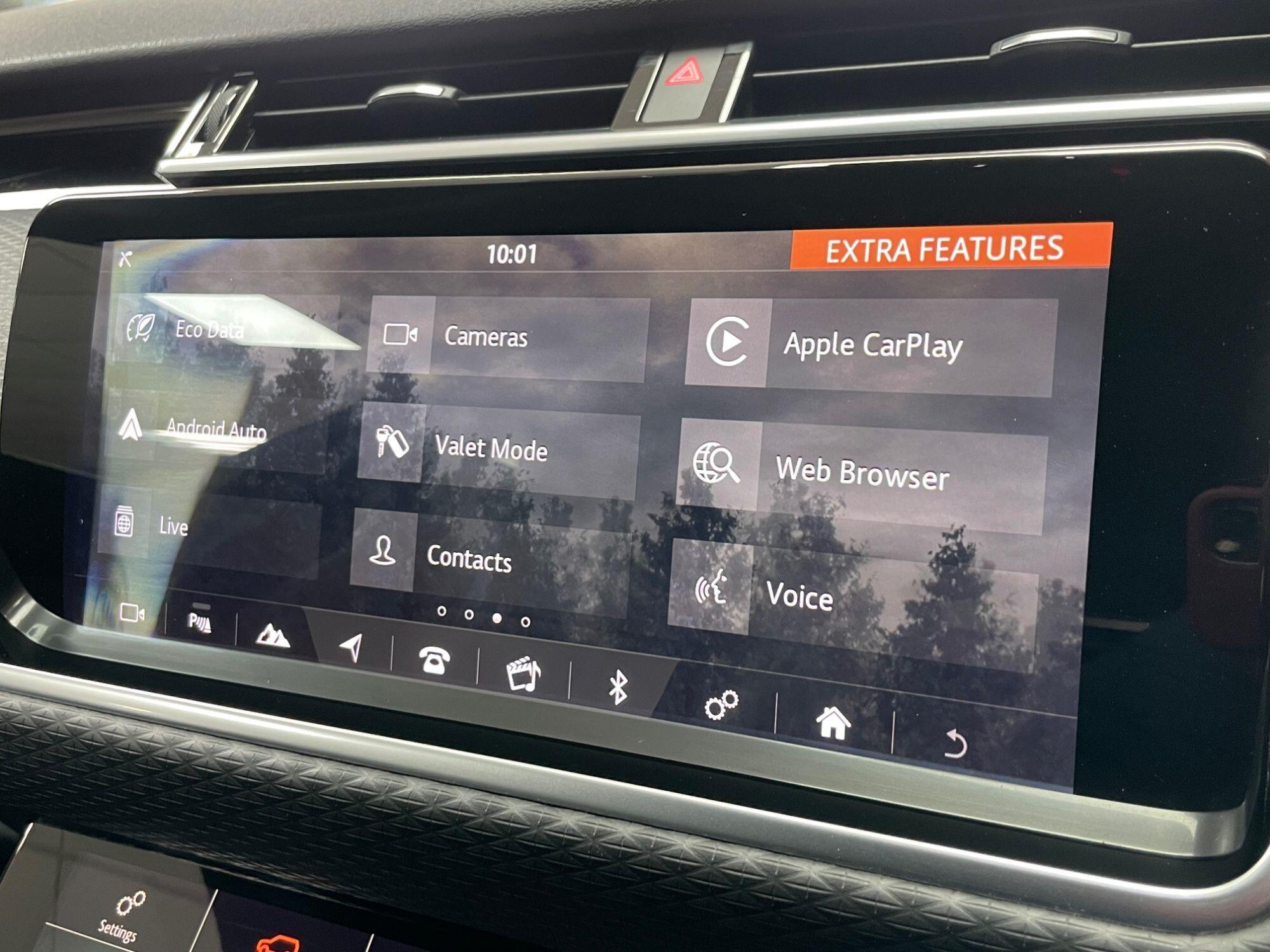 Land Rover Range Rover Velar - Image 46