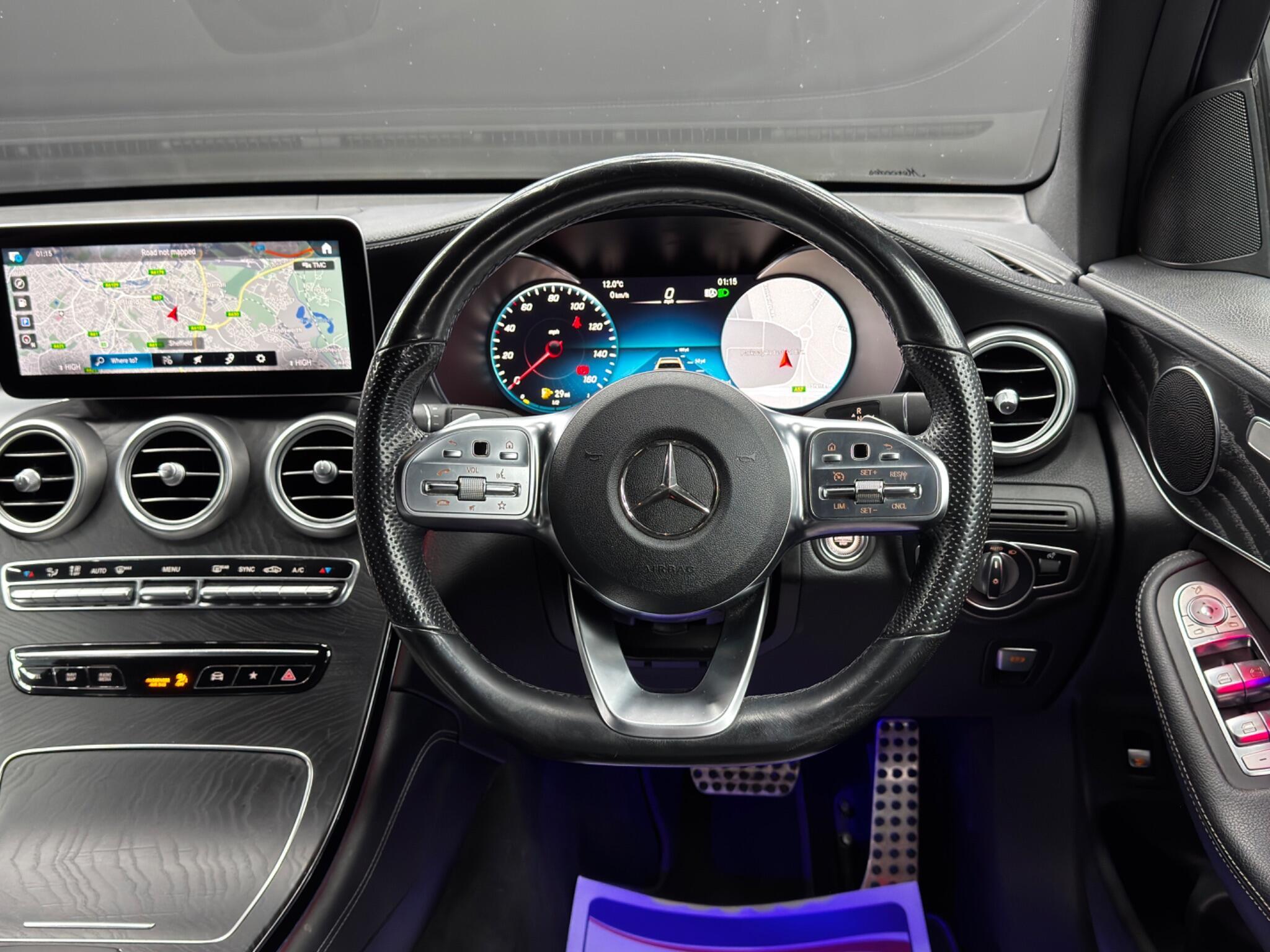 Mercedes GLC - Image 19
