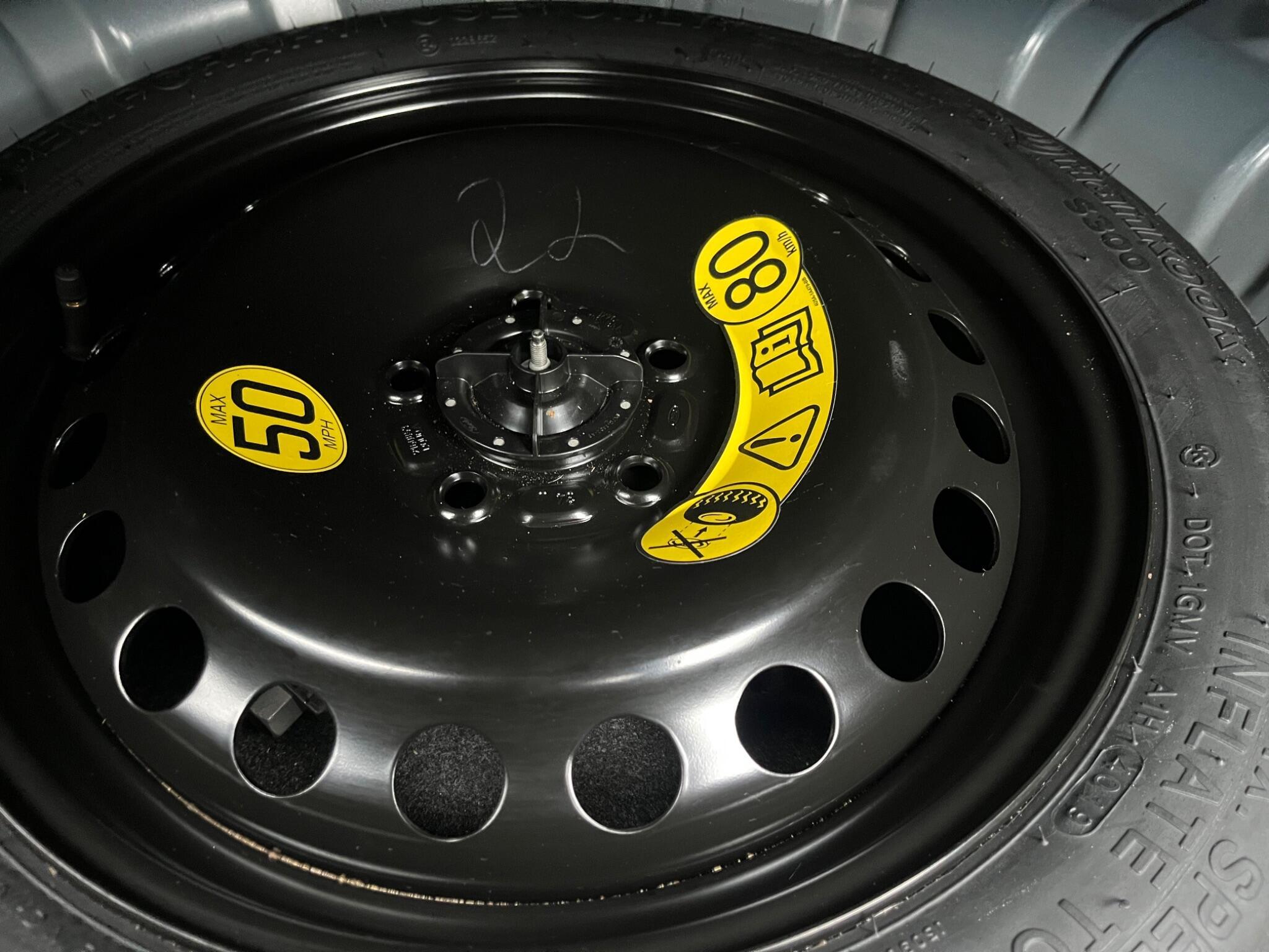 Ford Focus - Image 26